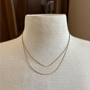Elegant Gold Necklace